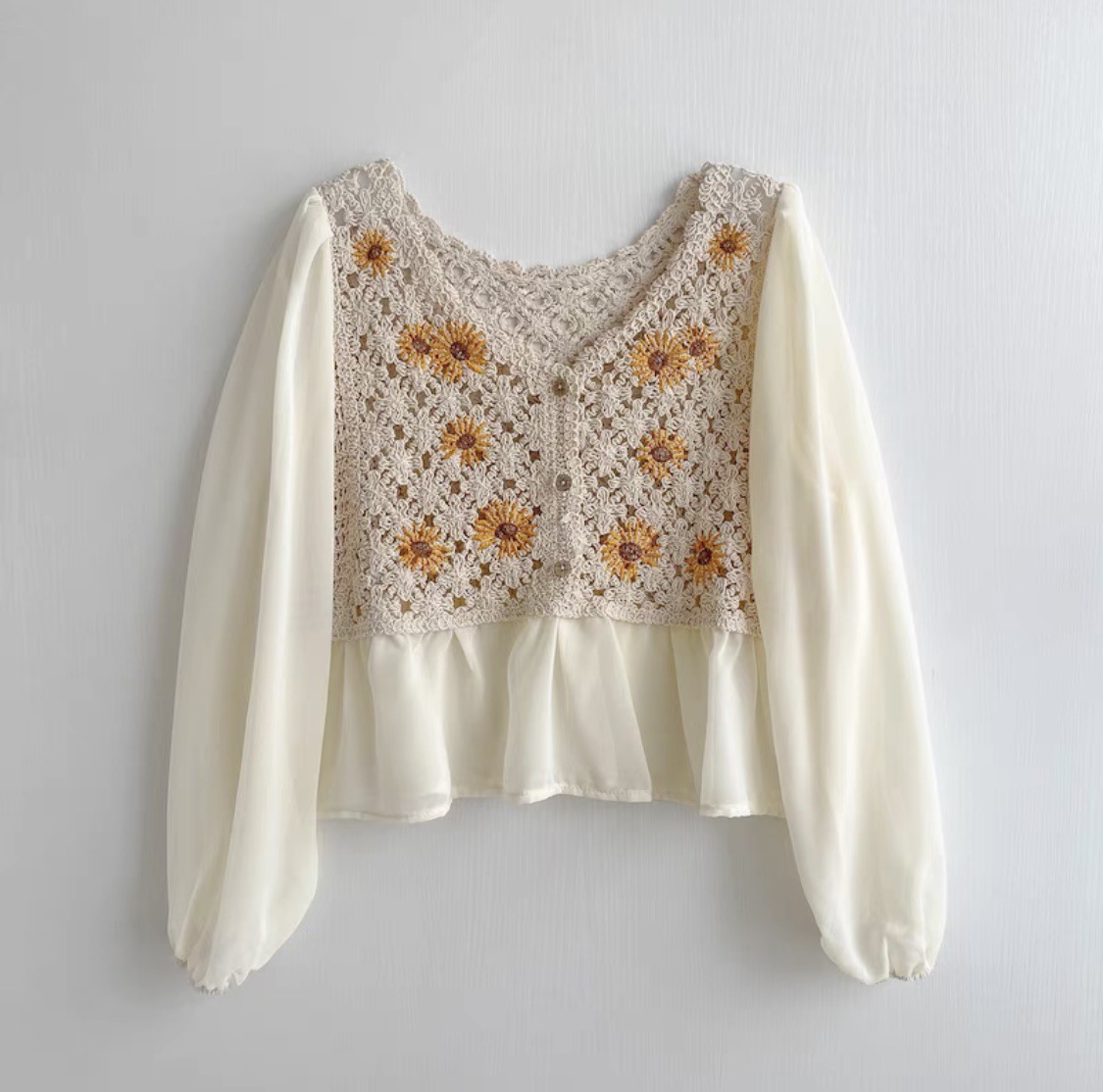 Szyfonowy top z haftem kwiatow – Embroidery Daisy recenzja i cena