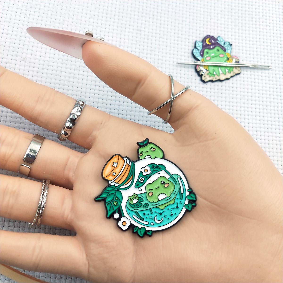 Magnetyczny uchwyt na igły w k – Embroidery Hoop Square recenzja i cena